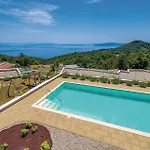 Gorgeous Home In Veprinac With Sauna Casa vacanze *