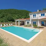 Gorgeous Home In Veprinac With Sauna Casa vacanze Veprinac